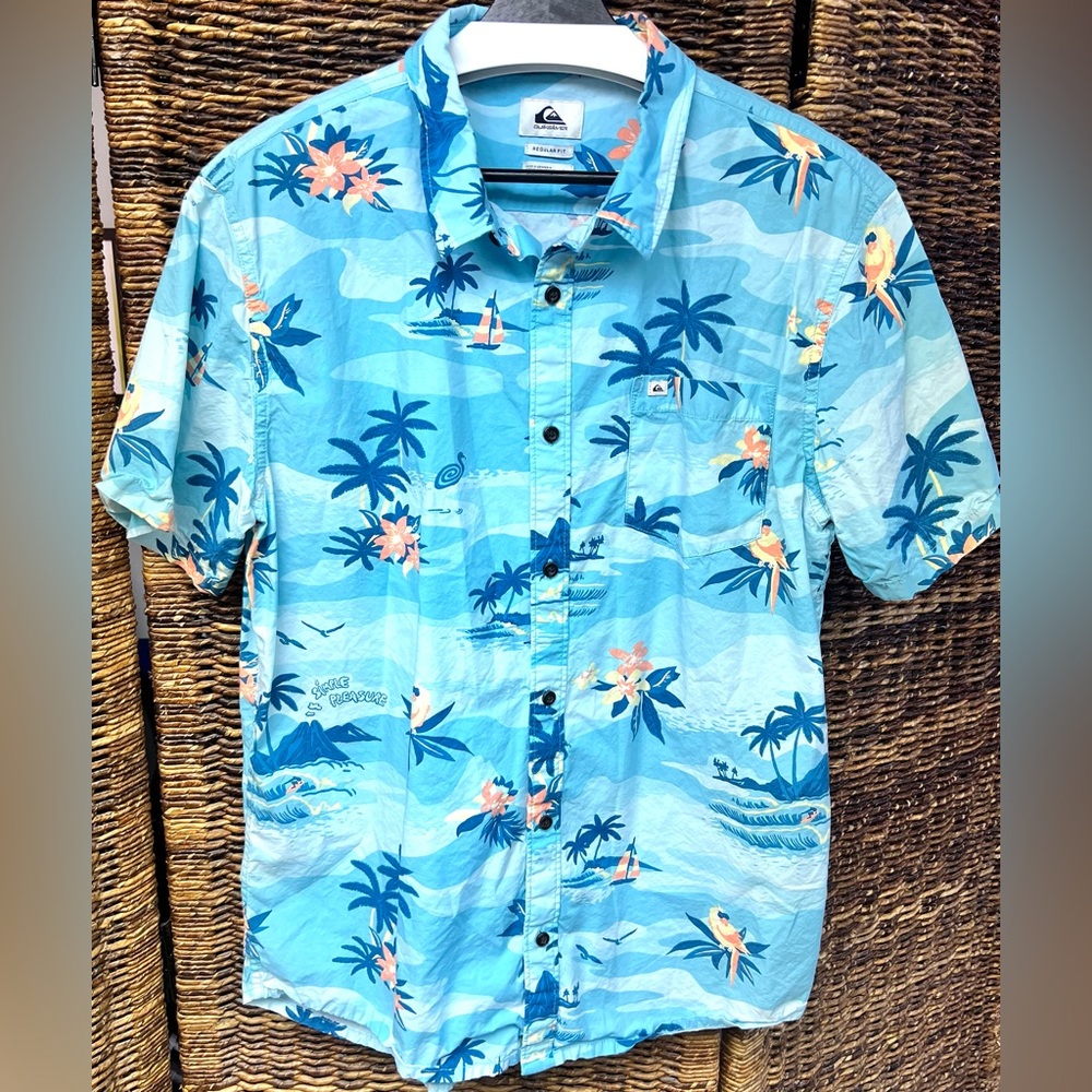 Quiksilver Blue Casual Button Down Shirt with Tropical Print, Large, Regular Fit